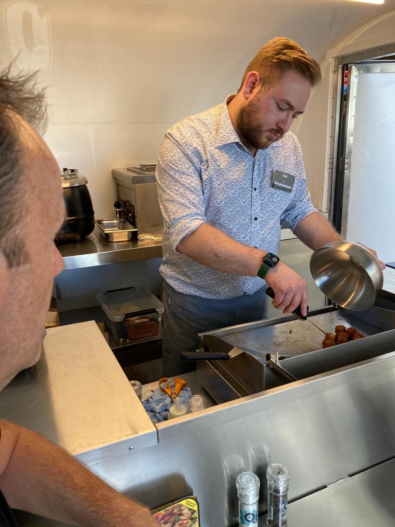 db13d094-7ff7-4361-9b86-8b23d4dfff2f